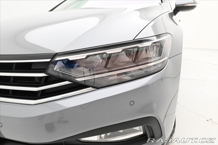 Volkswagen Passat 2,0 TDI 110 kW DSG Busine 2022