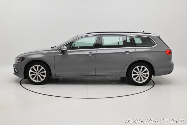 Volkswagen Passat 2,0 TDI 110 kW DSG Busine 2022