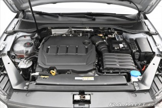 Volkswagen Passat 2,0 TDI 110 kW DSG Busine 2022
