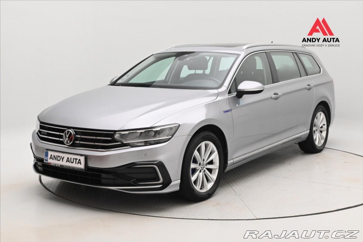 Volkswagen Passat 1,4 GTE 160kW PHEV DSG Zá 2021