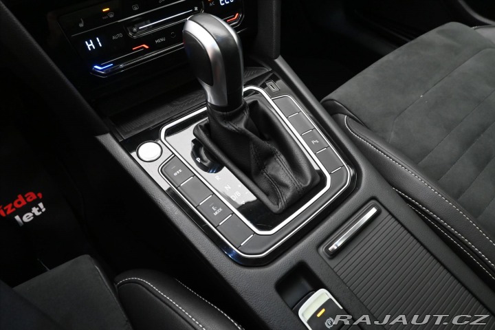 Volkswagen Passat 1,4 GTE 160kW PHEV DSG Zá 2021