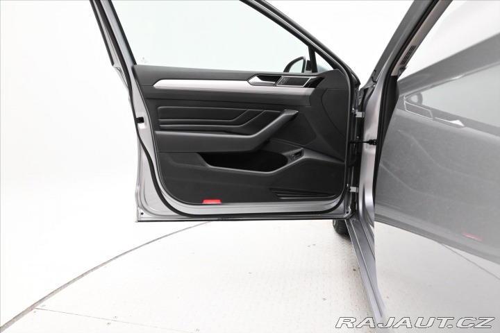 Volkswagen Passat 1,4 GTE 160kW PHEV DSG Zá 2021