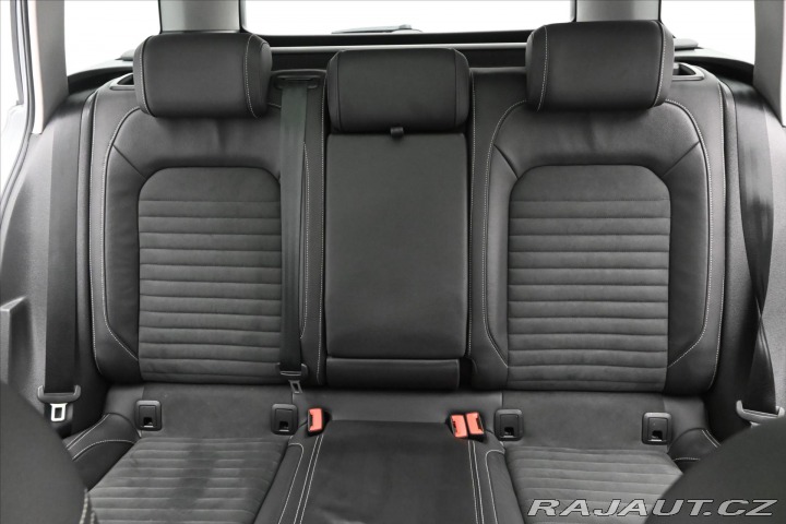 Volkswagen Passat 1,4 GTE 160kW PHEV DSG Zá 2021