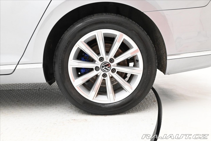 Volkswagen Passat 1,4 GTE 160kW PHEV DSG Zá 2021