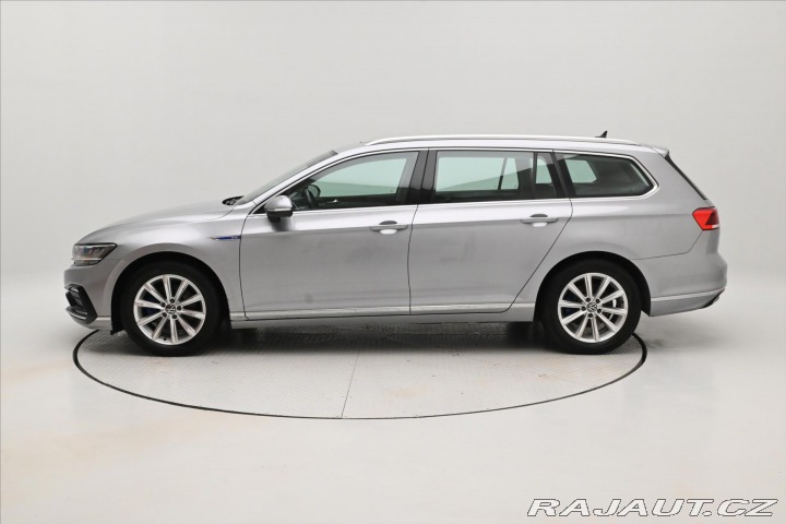 Volkswagen Passat 1,4 GTE 160kW PHEV DSG Zá 2021