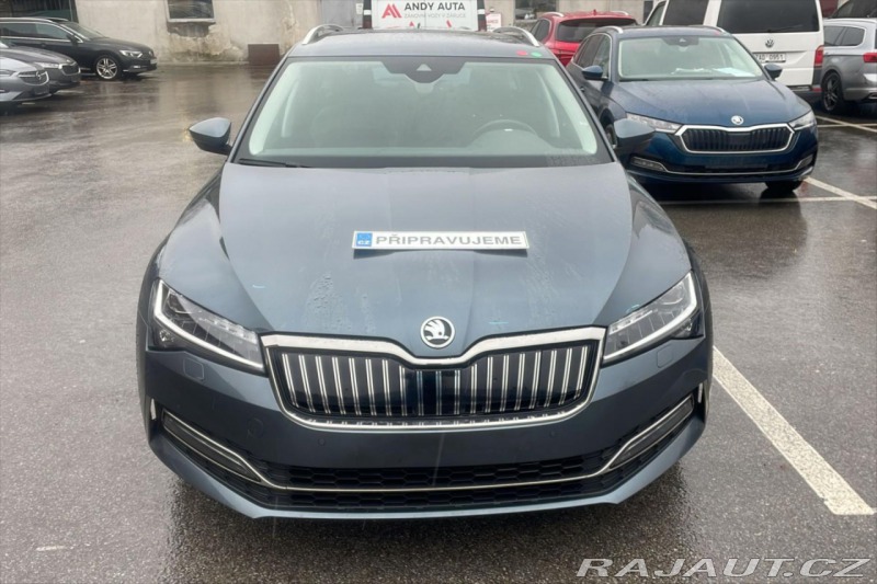 Škoda Superb 1,4 TSI iV 160 kW DSG VŮZ