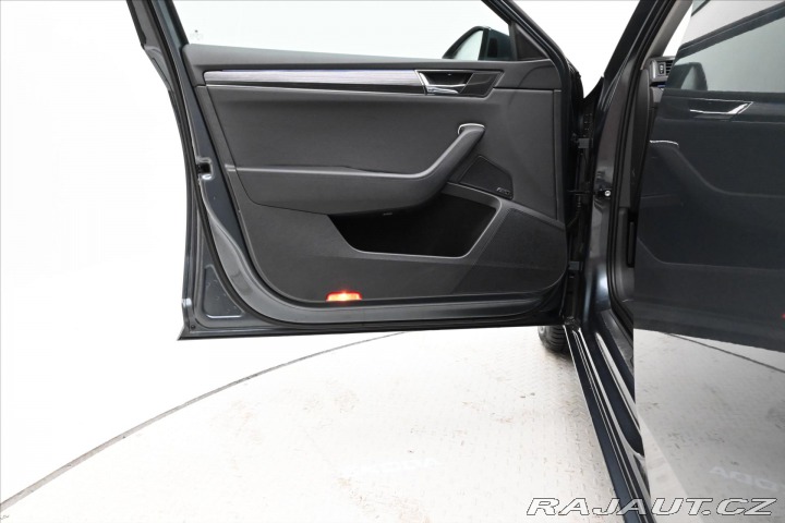 Škoda Superb 1,4 TSI iV 160 kW DSG Sty 2021