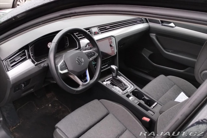Volkswagen Passat 1,4 GTE 160kw DSG VŮZ PŘI 2022