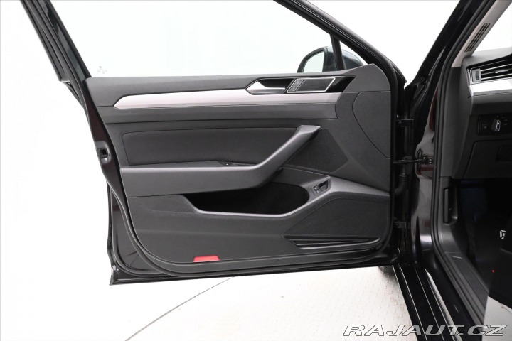 Volkswagen Passat 1,4 GTE 160 kW DSG Busine 2022