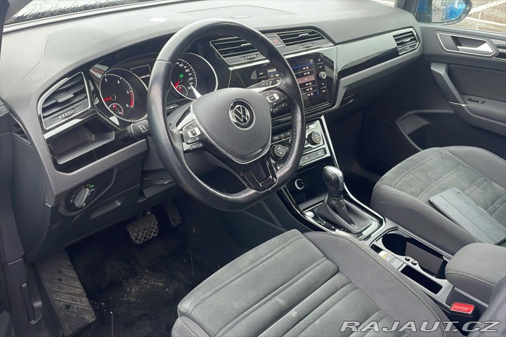 Volkswagen Touran 2,0 TDI 110 KW DSG 7/Míst 2020