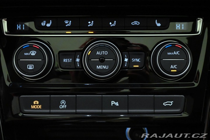 Volkswagen Touran 2,0 TDI 110 KW DSG Highli 2020