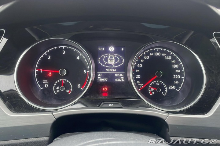 Volkswagen Touran 2,0 TDI 110 kW DSG 7/Míst 2020