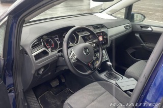 Volkswagen Touran 2,0 TDI 110 kW DSG 7/Míst 2020