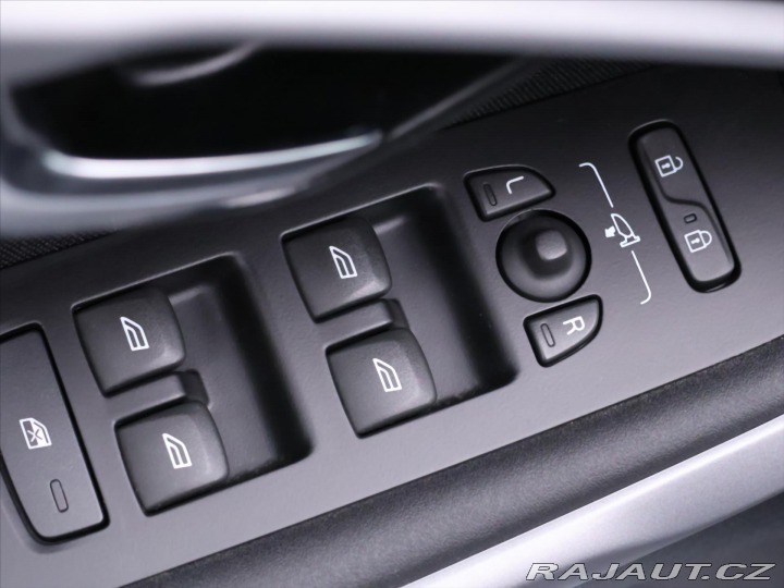 Volvo V40 1,5 T2 90kW Aut. Momentum 2019