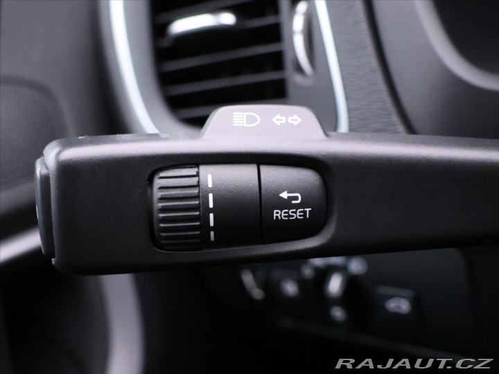 Volvo V40 1,5 T2 90kW Aut. Momentum 2019