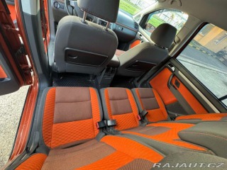 Volkswagen Touran CROSS TDI - 77kW, manuál 2008