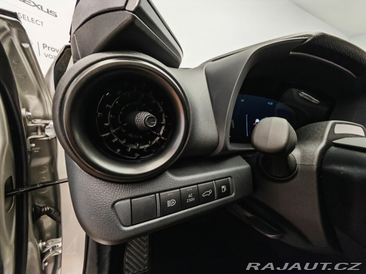 Toyota C-HR 2.0 PHEV Tokyo Edition *P 2025