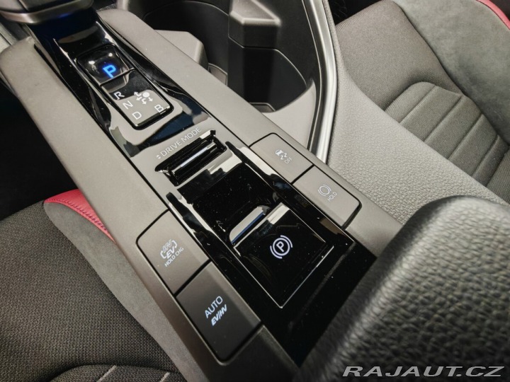 Toyota C-HR 2.0 PHEV Tokyo Edition *P 2025