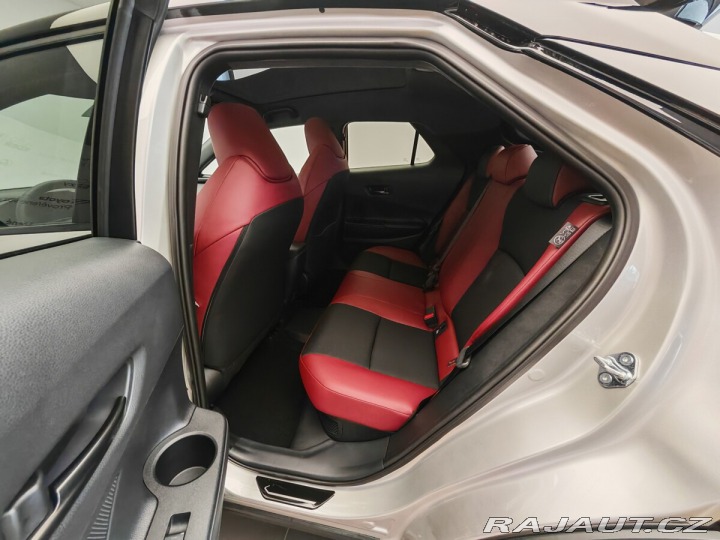 Toyota C-HR 2.0 PHEV Tokyo Edition *P 2025