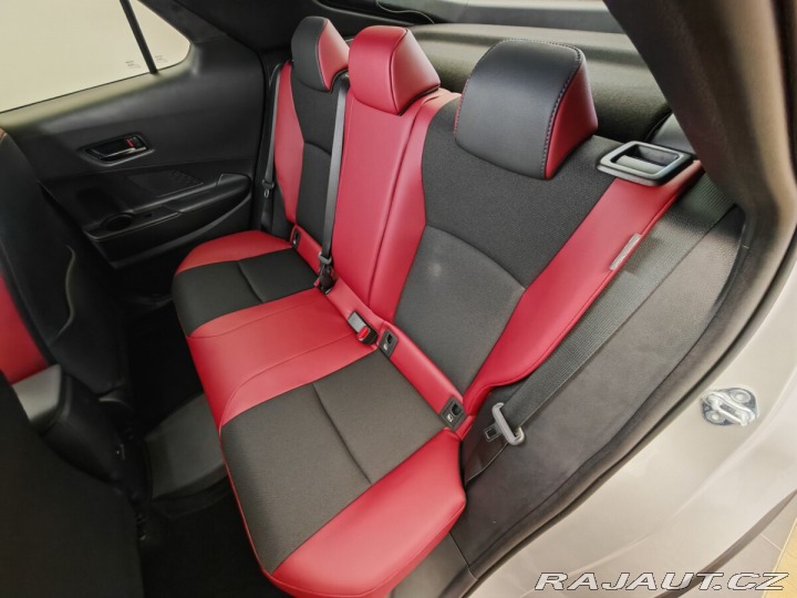 Toyota C-HR 2.0 PHEV Tokyo Edition *P 2025