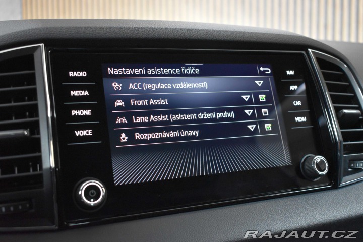 Škoda Karoq 2.0 TDI REZERVACE 2022