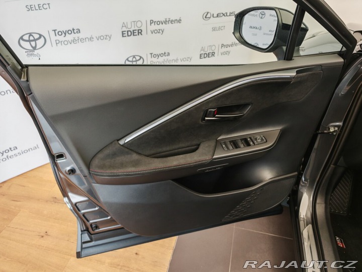 Toyota C-HR 2.0 PHEV GR SPORT 2025