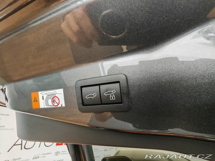 Toyota C-HR 2.0 PHEV GR SPORT 2025