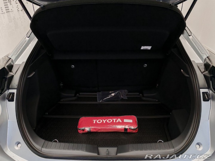 Toyota C-HR 2.0 Hybrid E-CVT Style 2024