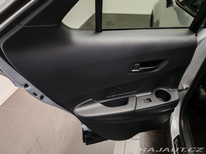 Toyota C-HR 2.0 Hybrid E-CVT Style 2024