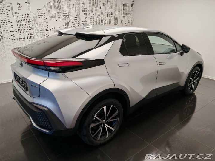 Toyota C-HR 2.0 Hybrid E-CVT Style 2025