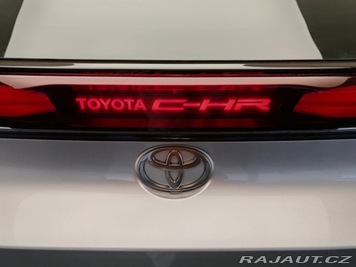 Toyota C-HR 2.0 Hybrid E-CVT Style 2025