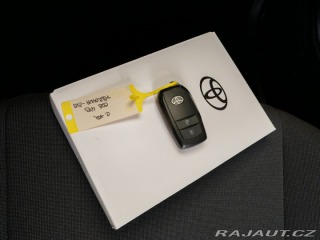 Toyota C-HR 2.0 Hybrid E-CVT Style 2024