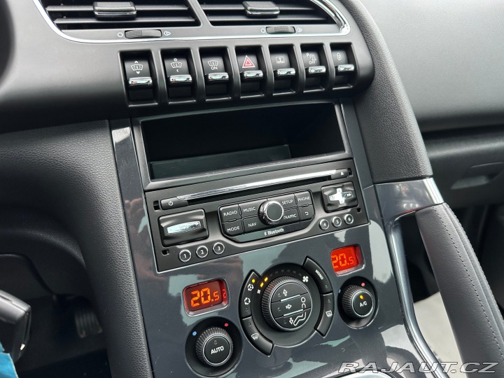 Peugeot 3008 2.0Hdi 110kw Allure 2015