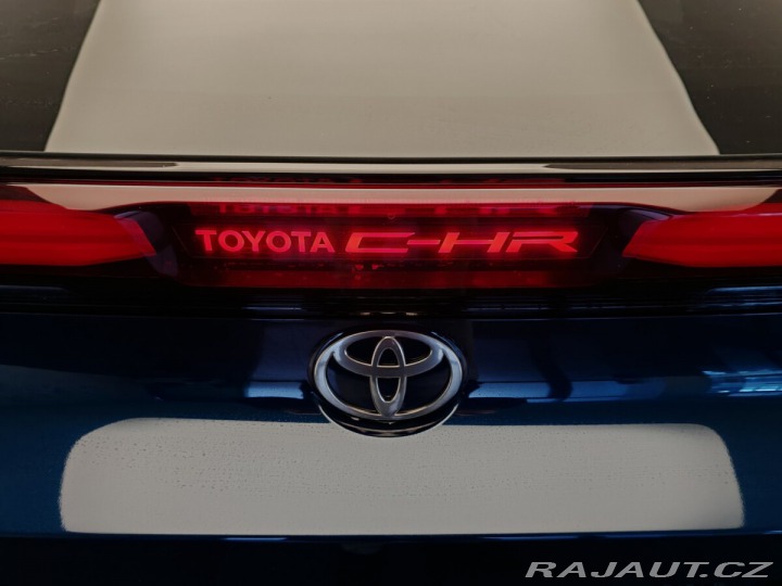 Toyota C-HR 2.0 Hybrid E-CVT Executiv 2024
