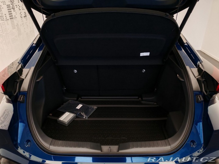 Toyota C-HR 2.0 Hybrid E-CVT Executiv 2024