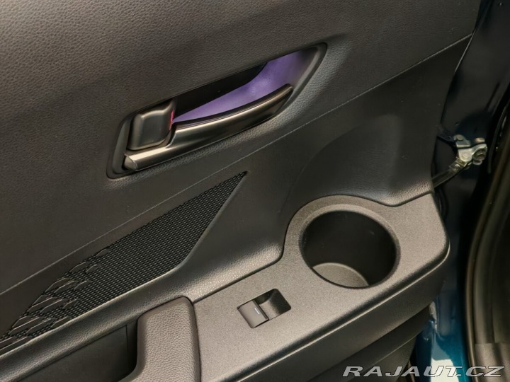 Toyota C-HR 2.0 Hybrid E-CVT Executiv 2024