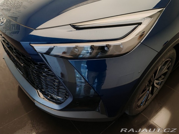 Toyota C-HR 2.0 Hybrid E-CVT Executiv 2024