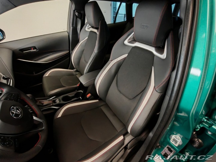 Toyota Corolla 1.8 Hybrid e-CVT GR Sport 2025