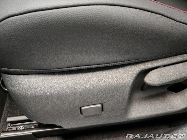 Toyota Corolla 1.8 Hybrid e-CVT GR Sport 2025