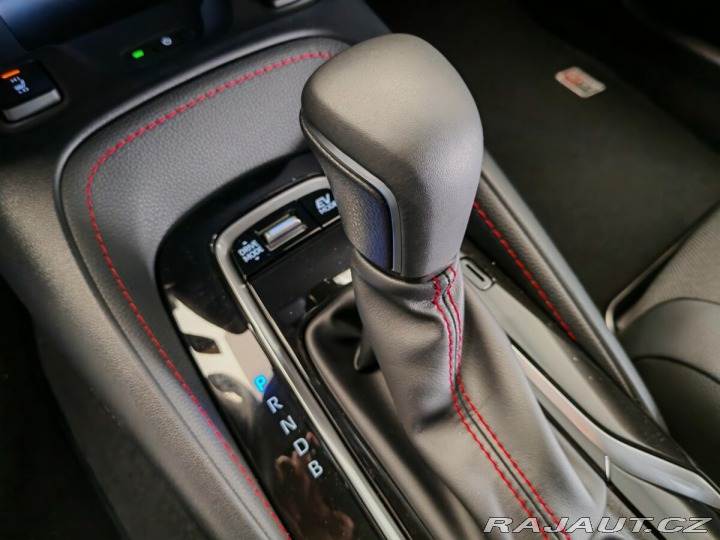 Toyota Corolla 1.8 Hybrid e-CVT GR Sport 2025