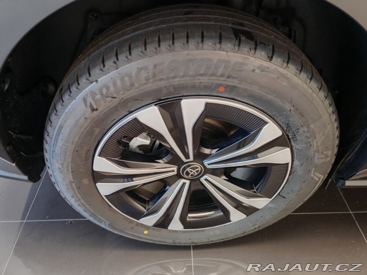 Toyota bZ4X 2025