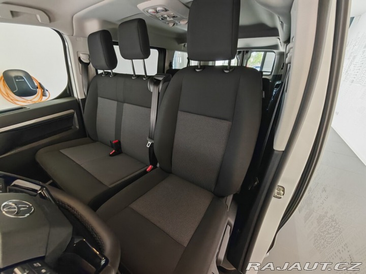 Toyota ProAce Verso 2.0L Diesel - 4x2 - 8 AT 2025