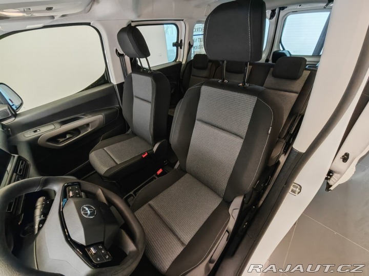 Toyota ProAce City Verso Full Electric (50kWh) Bus 2025