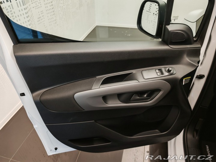 Toyota ProAce City Verso Full Electric (50kWh) Bus 2025