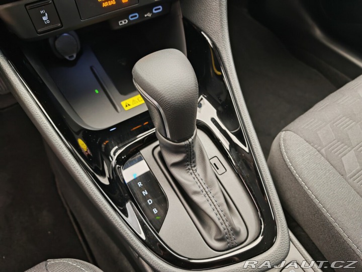 Toyota Yaris 1.5 Hybrid Style 2025