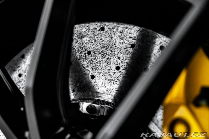 Ferrari 812 Superfast, lift, karbon, 2020