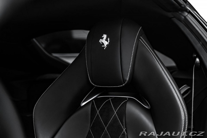 Ferrari 812 Superfast, lift, karbon, 2020