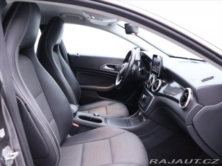 Mercedes-Benz CLA 2.1 200CDi 100kW Aut. Xen 2015