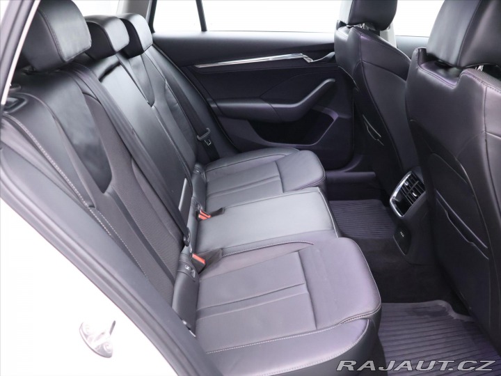 Škoda Octavia 2,0 TDI DSG Style Kůže Ma 2022