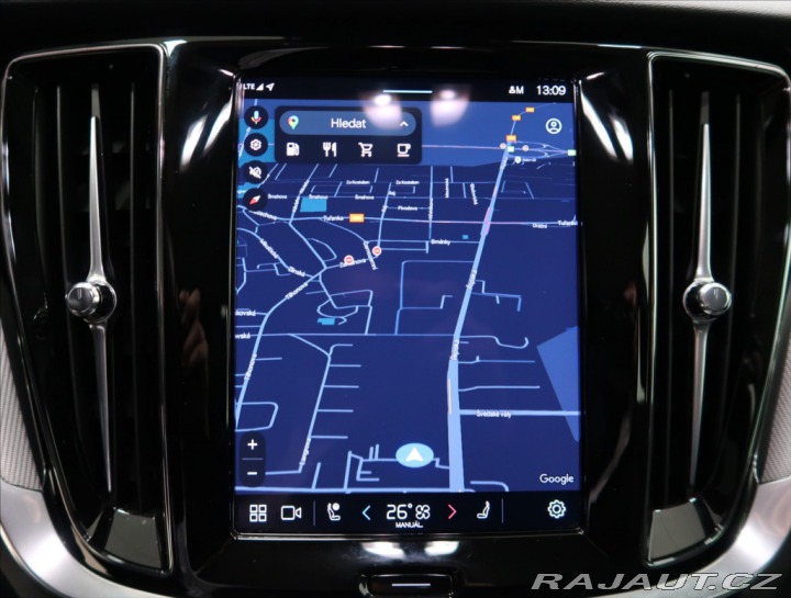 Volvo V60 2,0 B4 AT PLUS NAVI KAMER 2025